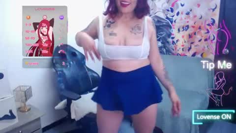 Snapshot of lilu_69_ chatting on 07.10.26 lilu online show from 07.10.26