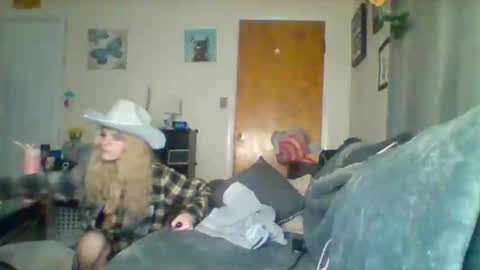 Little Violet online show from 09.13.25