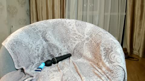 Snapshot of lily__love chatting on 12.08.24 LILY online show from 12.08.24