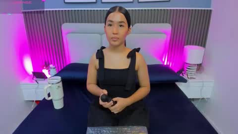Snapshot of lily__star chatting on 10.09.25 lily online show from 10.09.25