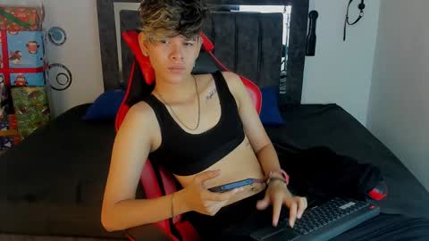 Lily and Lina online show from 12.16.25