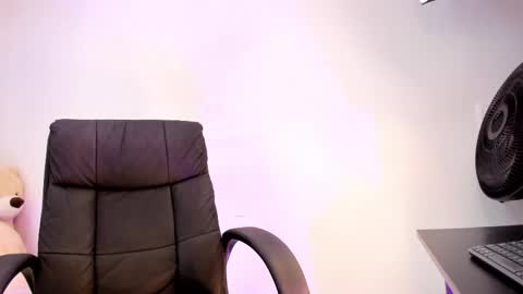 lily_cash1 online show from 04.08.26