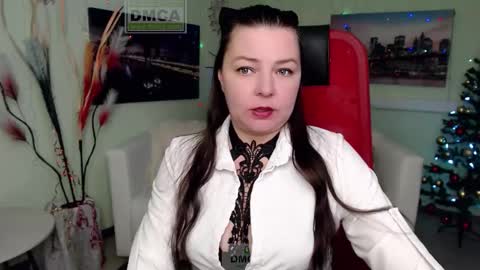 Snapshot of lily_flower7_ chatting on 12.17.25 Lily online show from 12.17.25