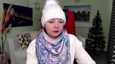 Snapshot of lily_flower7_ chatting on 12.23.25 Lily online show from 12.23.25