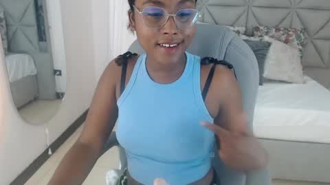 lily_mendoza online show from 06.09.26