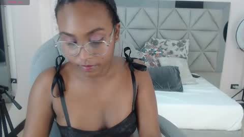 lily_mendoza online show from 06.16.26