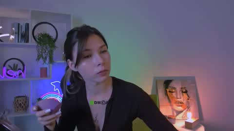 Lily online show from 09.19.25