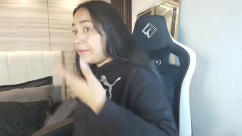 lily_waist online show from 02.12.26