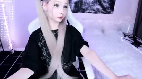 Lily online show from 07.14.26