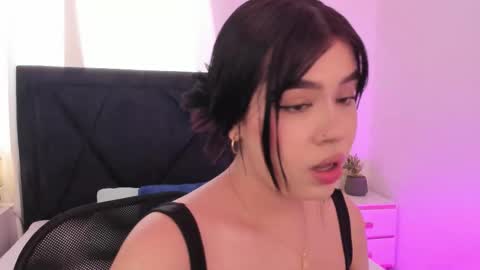 LilyWoodz online show from 03.25.26