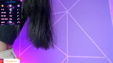 Snapshot of lilylouisee_ chatting on 02.10.26 Liliana louise online show from 02.10.26