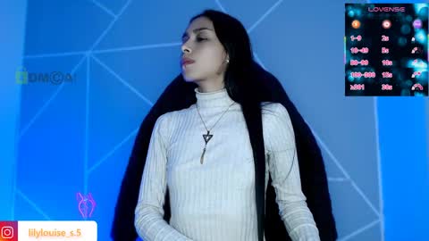 Snapshot of lilylouisee_ chatting on 04.29.26 Liliana louise online show from 04.29.26