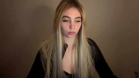 Lily online show from 04.28.26