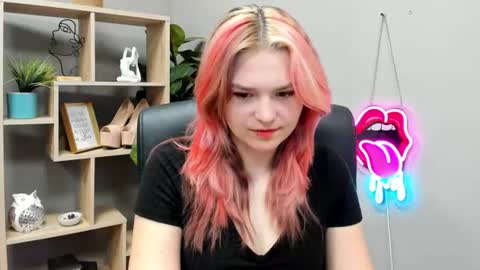 Lily online show from 06.22.26