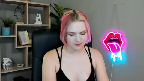 Lily online show from 06.24.26