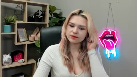 Lily online show from 07.14.26