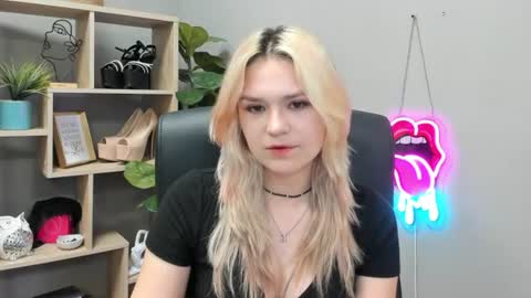 Lily online show from 07.24.26