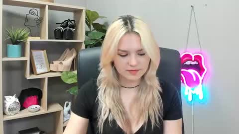 Lily online show from 07.28.26