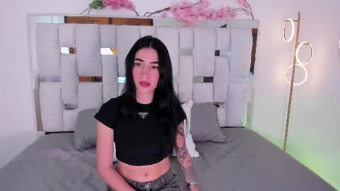L I L Y online show from 07.27.26