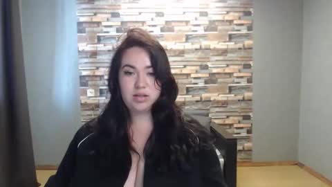 busty princess online show from 05.16.26