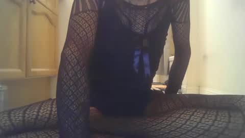 Snapshot of limpclitsissyfemboy chatting on 10.13.25 limpclitsissyfemboy online show from 10.13.25