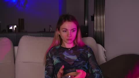 Snapshot of limy_sweet chatting on 02.05.25 limy_sweet online show from 02.05.25