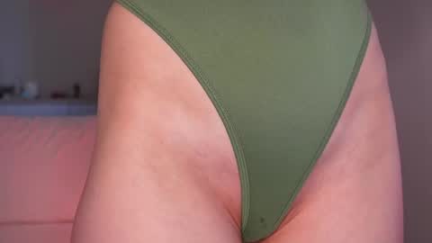 Snapshot of limy_sweet chatting on 02.08.25 limy_sweet online show from 02.08.25