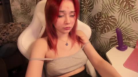 Snapshot of lina_and_lion chatting on 01.04.25 Scarlet online show from 01.04.25