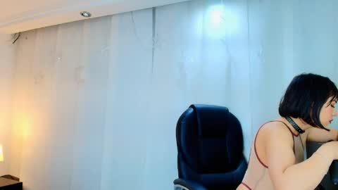  Lina Bedoya  online show from 05.12.26