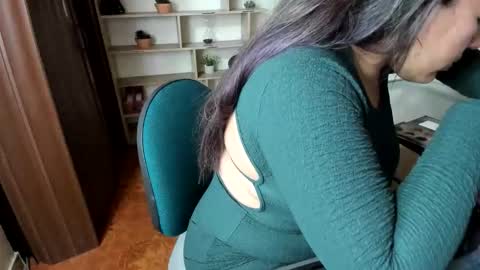 Lina Browm online show from 03.17.26