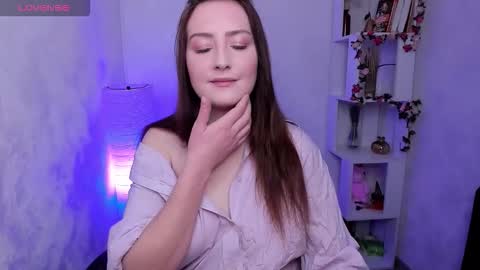 Snapshot of lina_flawless chatting on 10.19.25 Lina online show from 10.19.25