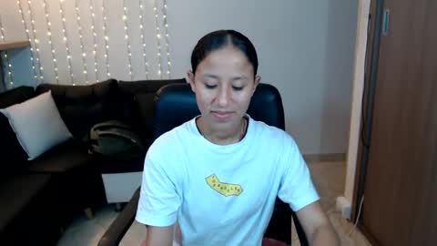lina_kl online show from 10.10.25
