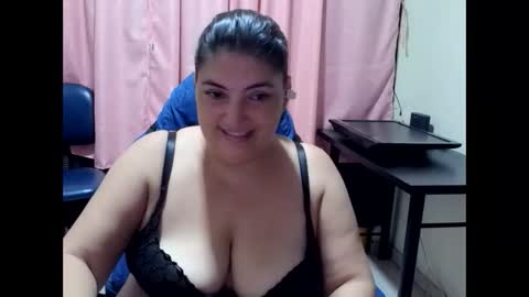 Snapshot of lina_maria99 chatting on 02.23.26 Lina Mara99 online show from 02.23.26