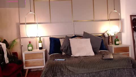 Lina online show from 11.13.25