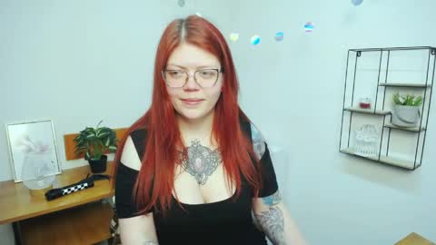 Snapshot of lina_ri chatting on 04.25.26 lina_ri online show from 04.25.26