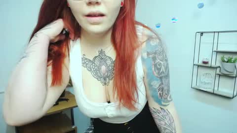 Snapshot of lina_ri chatting on 04.26.26 lina_ri online show from 04.26.26