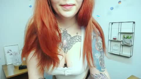 Snapshot of lina_ri chatting on 05.20.26 lina_ri online show from 05.20.26