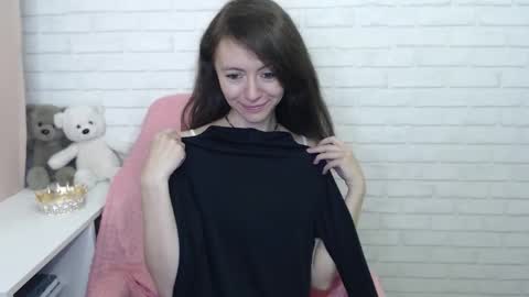 Snapshot of lina_rouge_ chatting on 09.27.25 Lina Rouge online show from 09.27.25