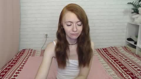 Lina Rouge online show from 10.30.25