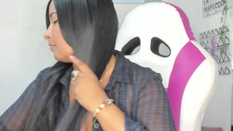Snapshot of lina_sanchezih chatting on 12.03.24 LINA SANCHEZ online show from 12.03.24