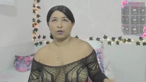 Snapshot of lina_sanchezih chatting on 10.15.25 LINA SANCHEZ online show from 10.15.25
