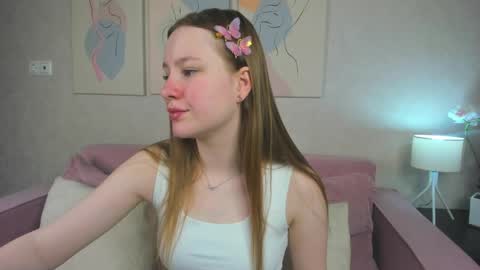 Snapshot of lina_smilee chatting on 05.04.26 Lina online show from 05.04.26