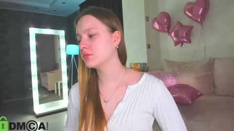 Snapshot of lina_smilee chatting on 05.10.26 Lina online show from 05.10.26