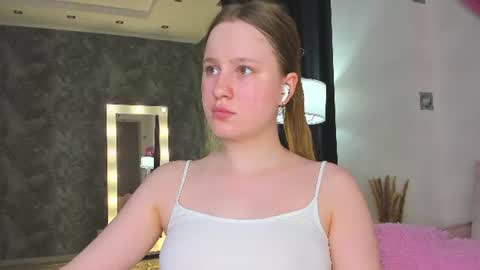 Lina online show from 06.11.26