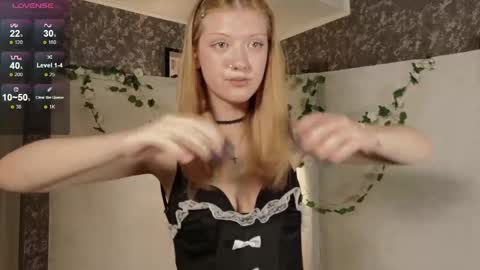 Snapshot of lina_vi chatting on 05.21.26 Lina online show from 05.21.26