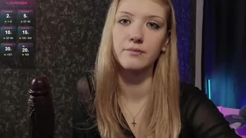 Snapshot of lina_vi chatting on 05.26.26 Lina online show from 05.26.26