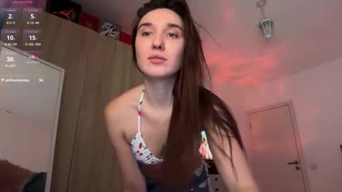 Lina online show from 11.11.25