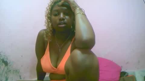 linah1123 online show from 11.25.25