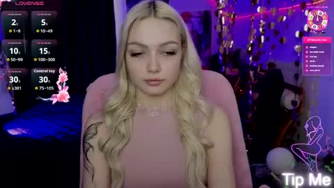 I am Lina online show from 04.14.26