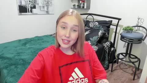 Lina online show from 01.27.25